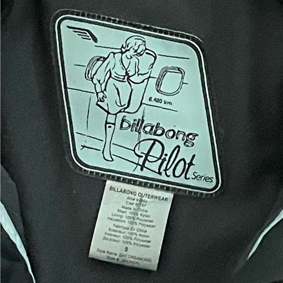 Billabong Women's Snowboard Pilot Series Jacket - Picture 3 of 4